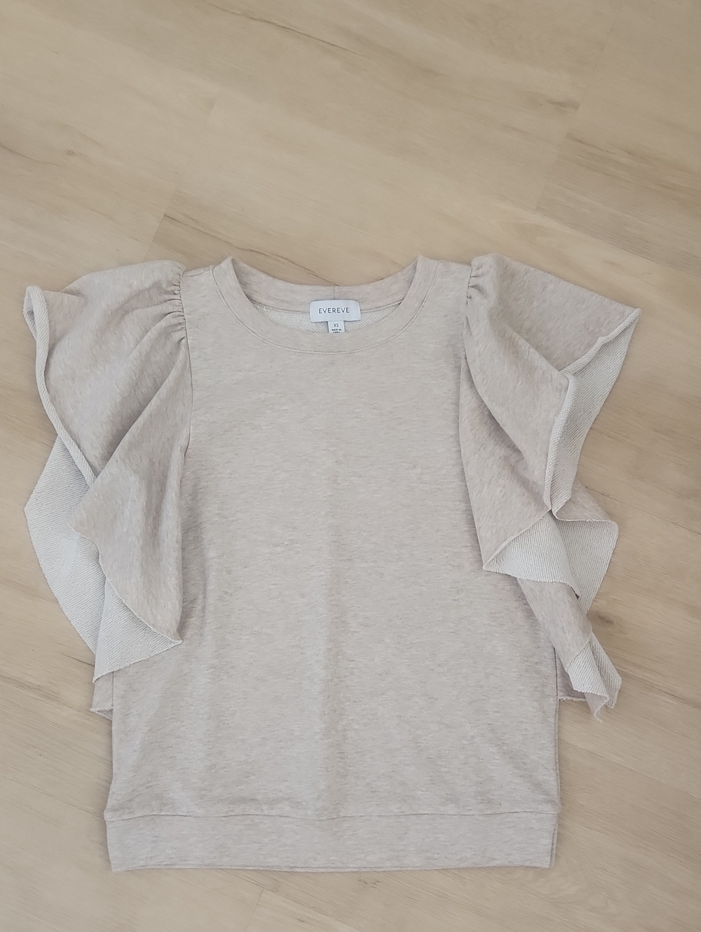 Evereve Ruffle Sleeve Top - Picture 2 of 5